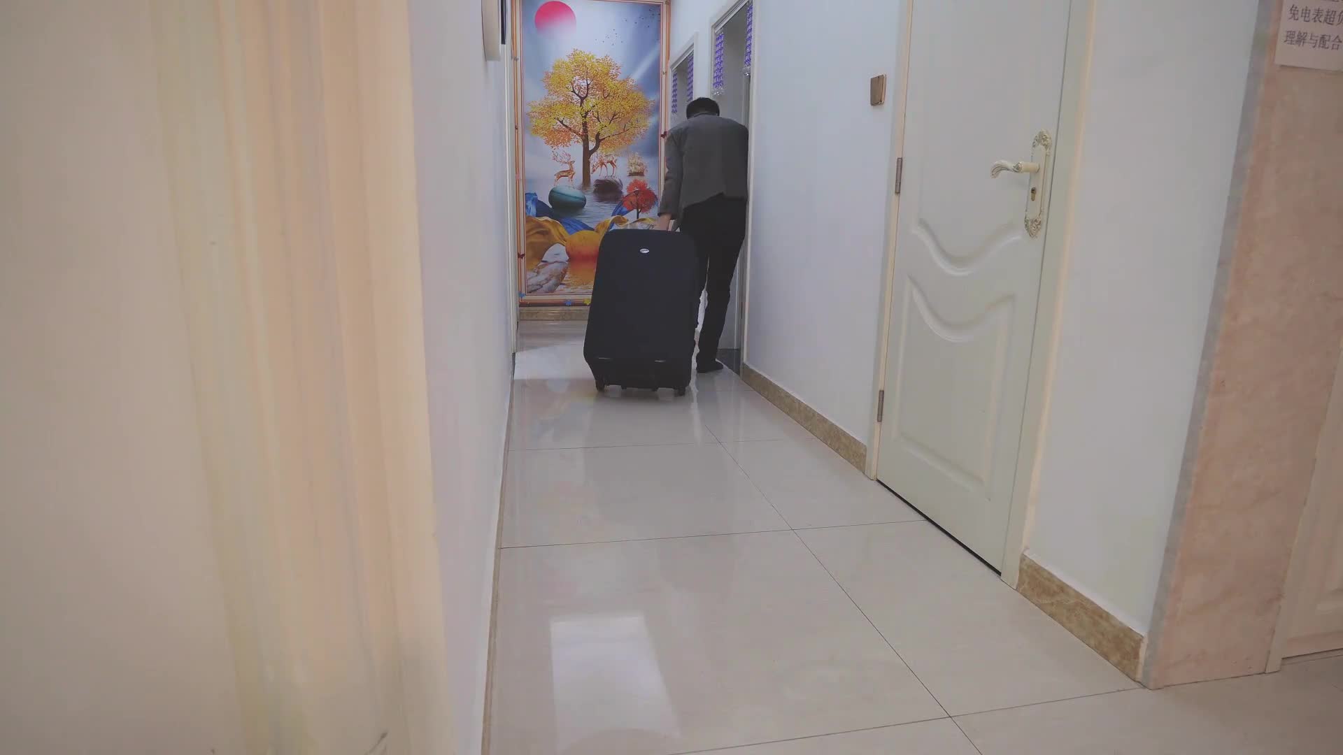 2048.hk@281【LYB242】定拍之被人贩盯上的猎物二