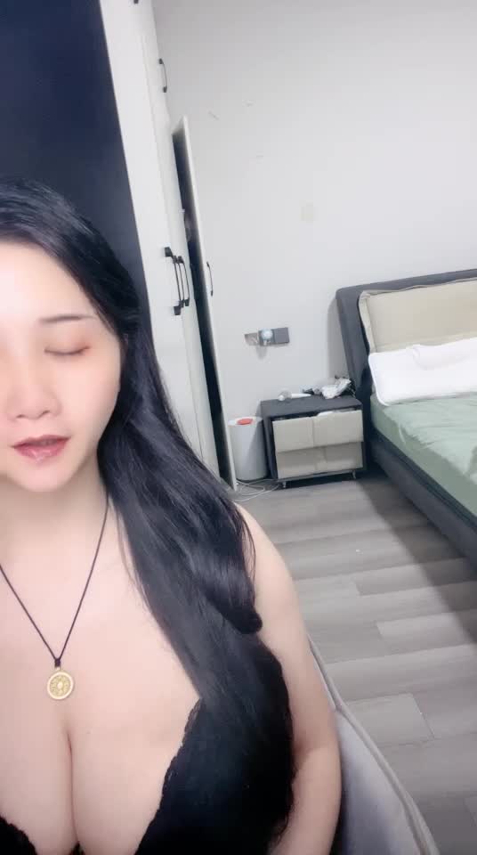 2048.hk@空姐安妮3月13日--1773365905