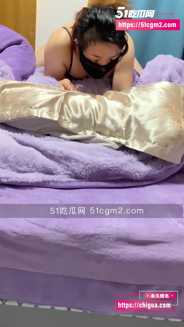 51原创爱吃饺子和嫂子 嫂子大黑逼被舔到高潮失神 舌功猛攻让她爽翻天 从未如此销魂欲仙欲死！